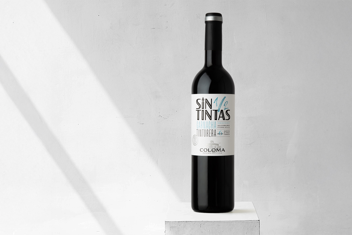Sin Medias Tintas wine packaging