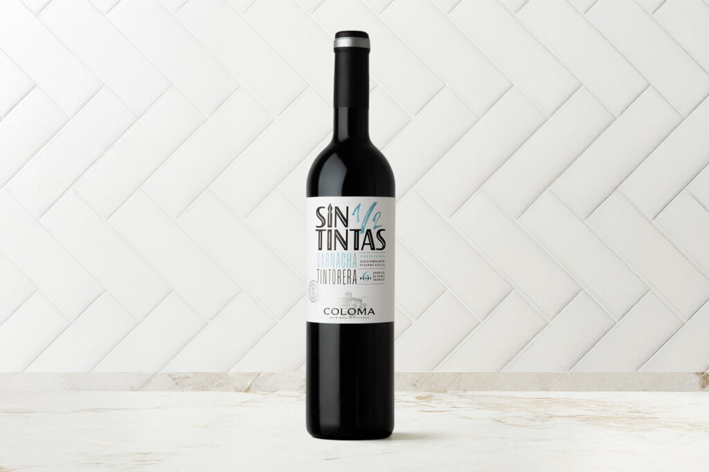 Sin Medias Tintas wine packaging