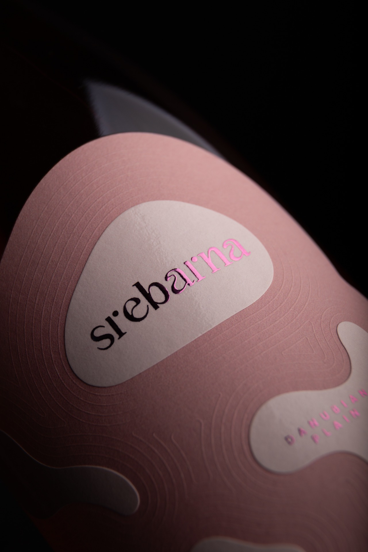 Srebarna Rosé – A Label Shaped By The Lake.