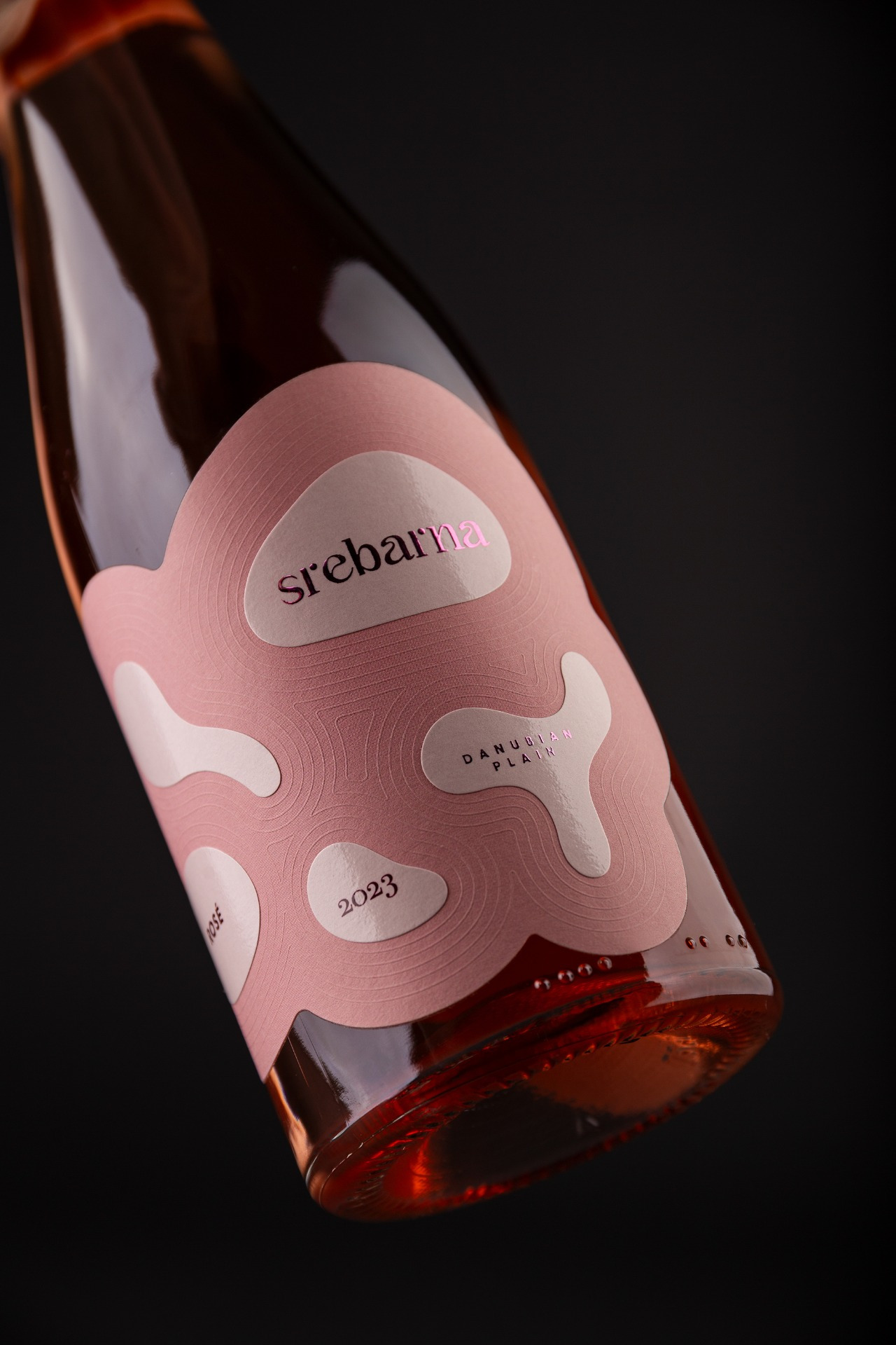 Srebarna Rosé – A Label Shaped By The Lake.