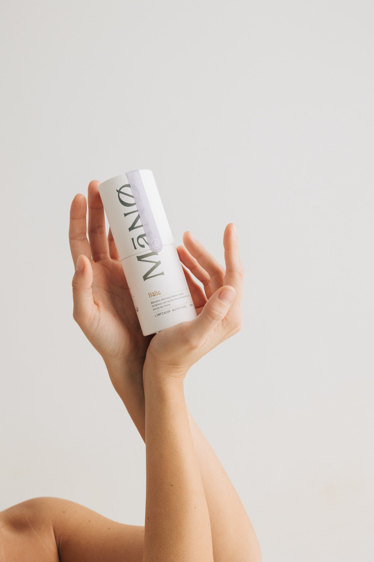 MaNo Botanics – Paper can packaging