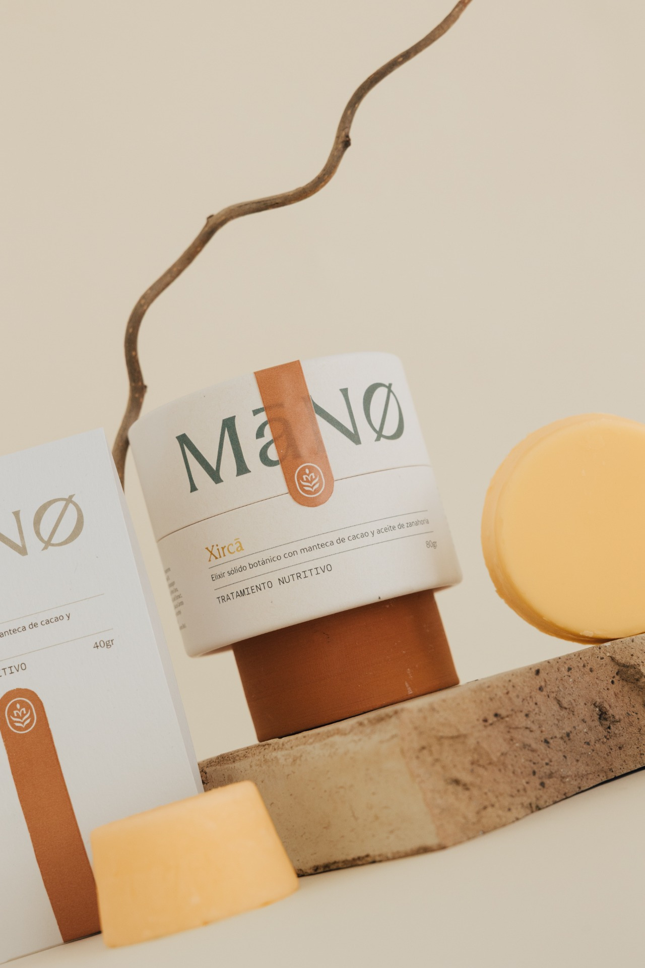MaNo Botanics – Paper can packaging